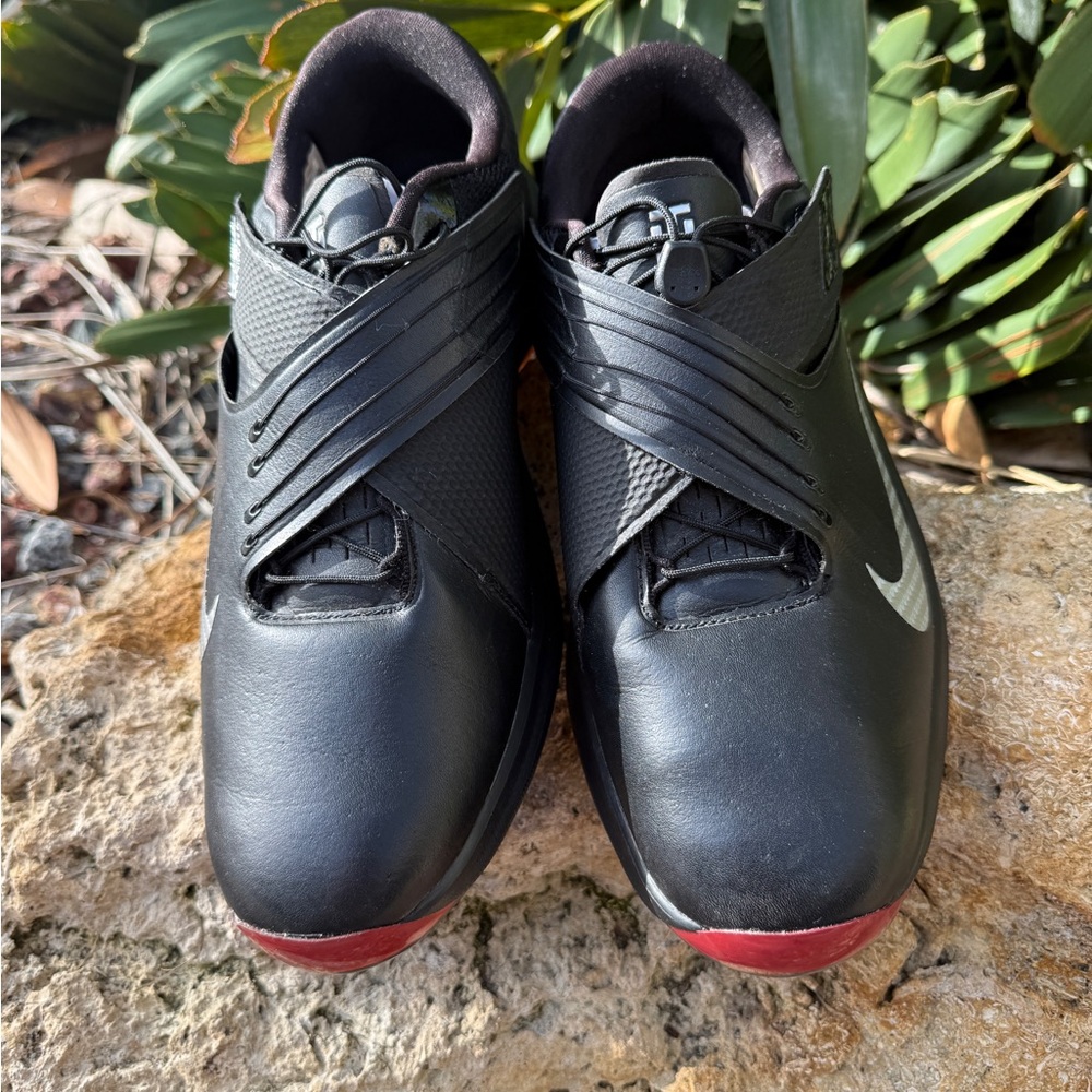 Men Soft Cleat Golf Shoes Size 10.5 Nike Tiger Woods TW '17 Black Red